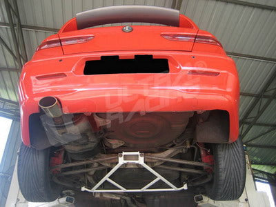 Ultra Racing Rear Lower Brace RL4-935