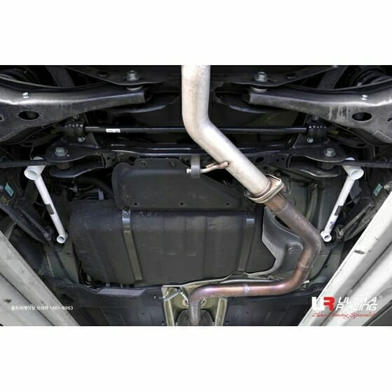 Ultra Racing 3-Point Fender Brace (UR-FD3-715P)